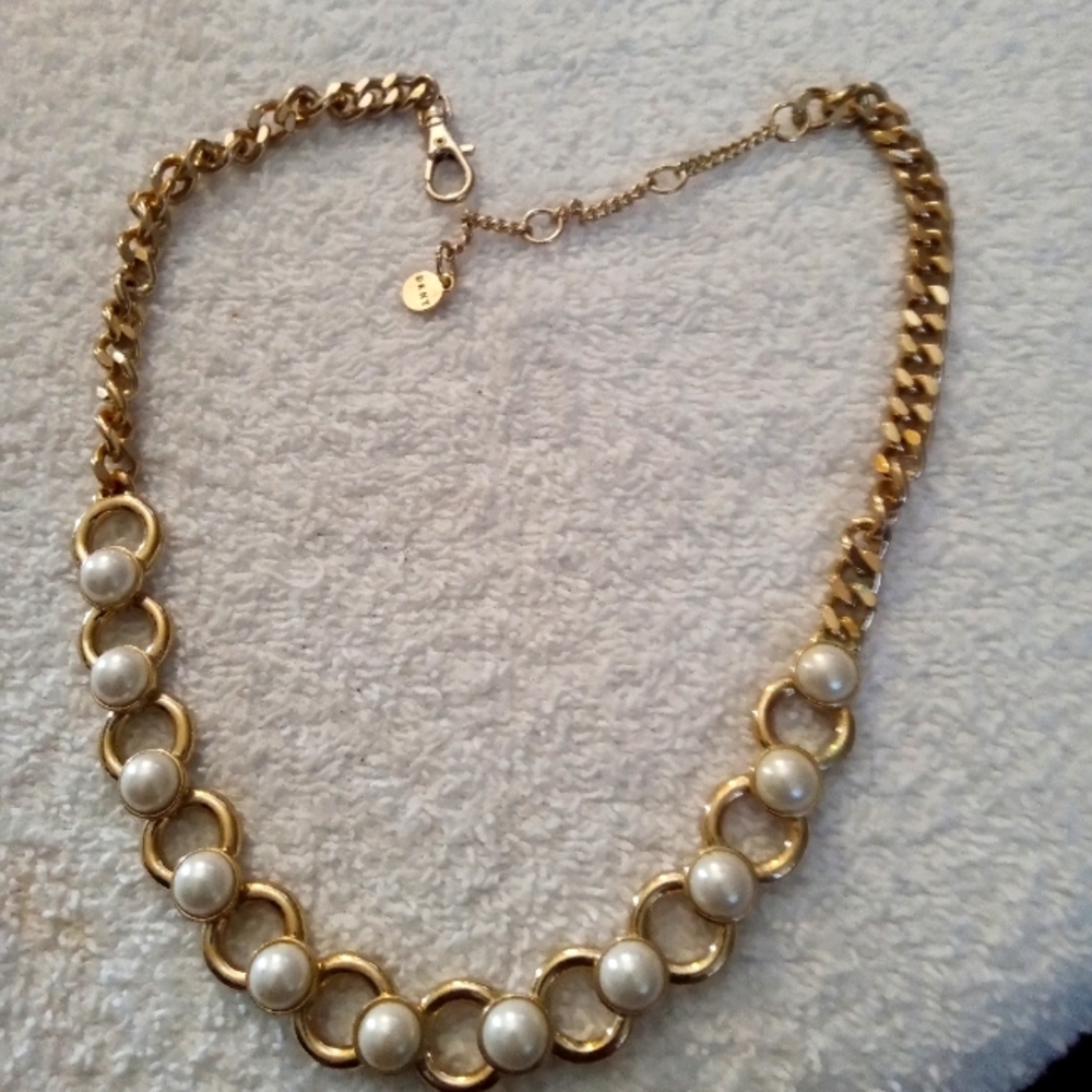 Dkny necklace